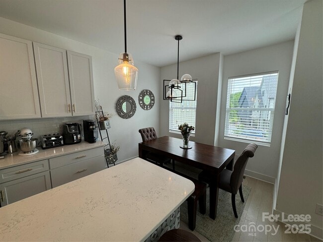 Building Photo - 2009 Hamorton Pl