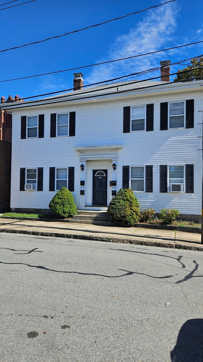 Building Photo - 37 Main St