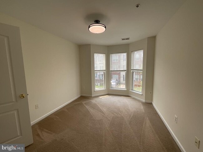 Building Photo - 117 Leather Fern Way
