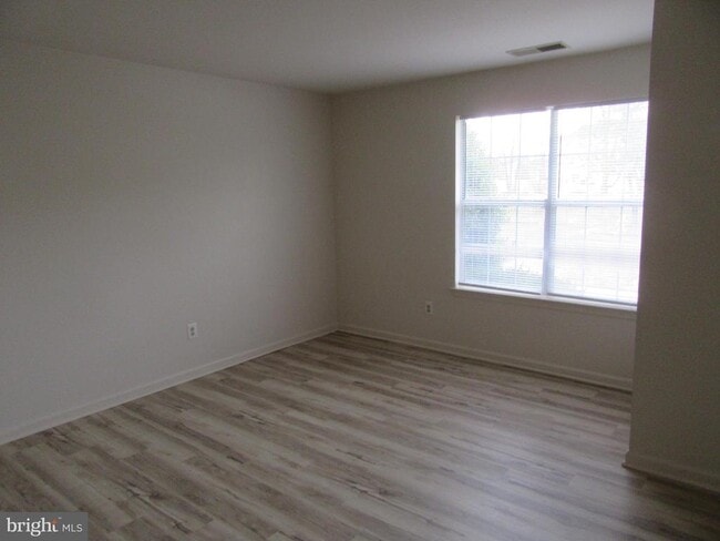 Building Photo - 11006 Koman Cir