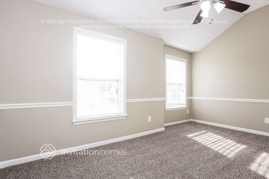 Building Photo - 4010 Shaded Oasis Ln