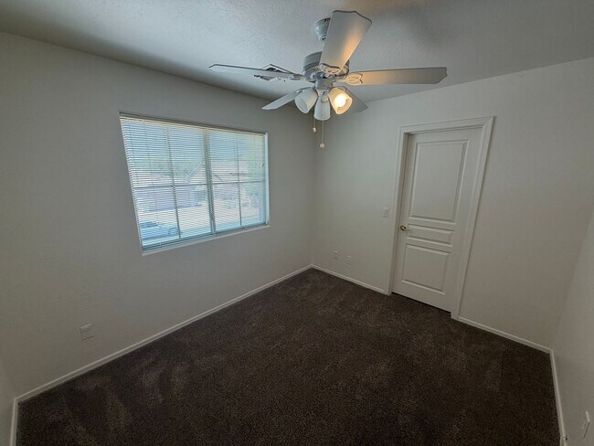Building Photo - 6631 S 18th Ln