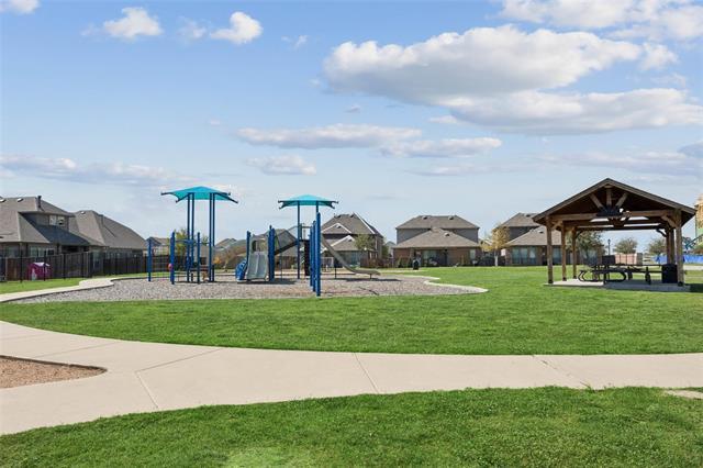 Building Photo - 1600 Tyler Dr