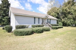 Building Photo - 1900 Lee Rd 61