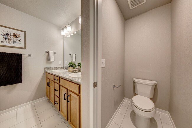Building Photo - Gorgeous New Build 3 Bed 2 1/2 Bath in Tim...