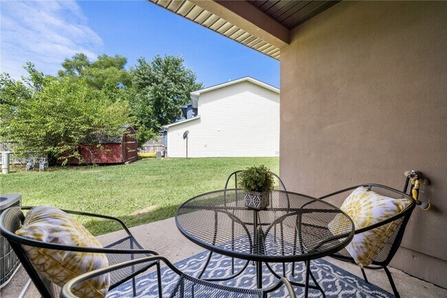 Building Photo - 902 Durham Pl