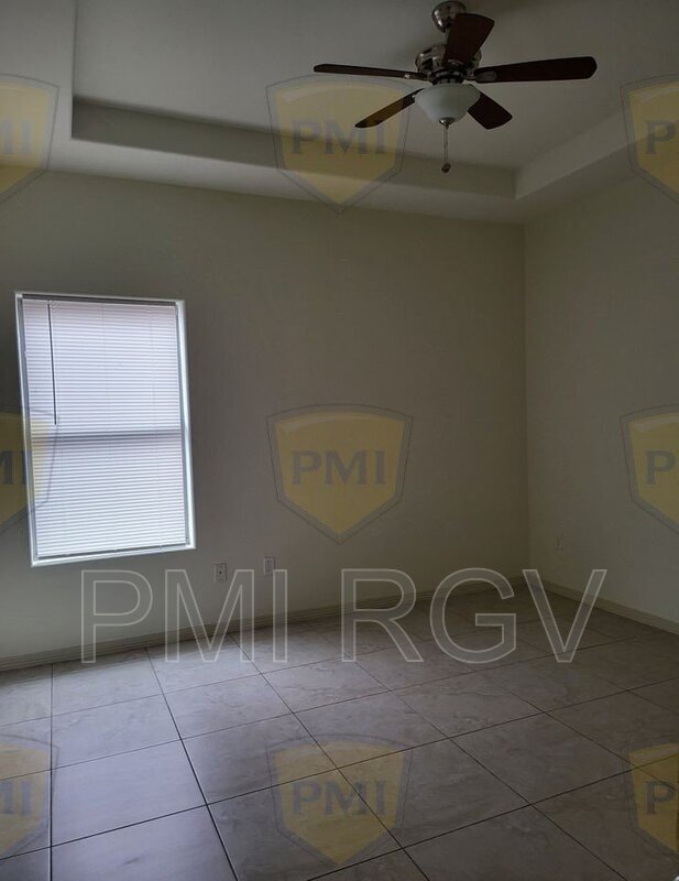 Building Photo - 407 N Lotto Ln