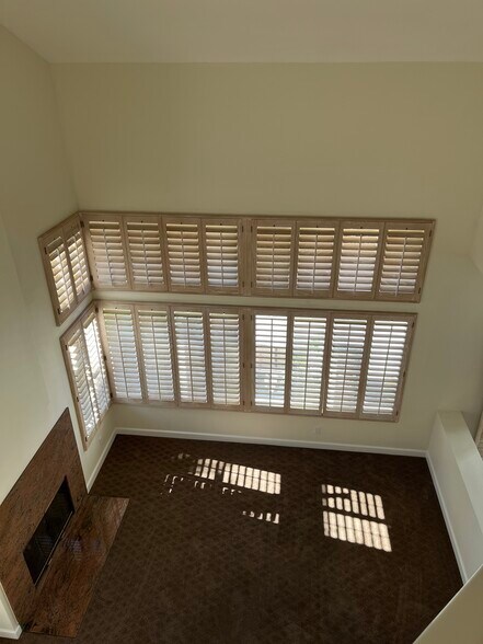 Building Photo - 28277 Via Luis