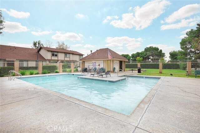 Building Photo - 1740 N Willow Woods Dr