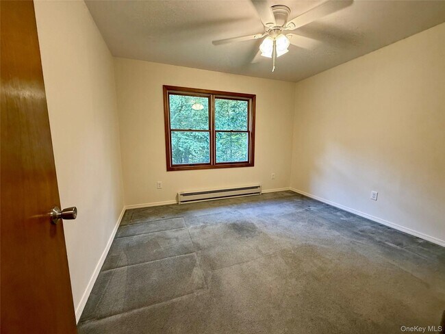 Building Photo - 87 Oregon Trail