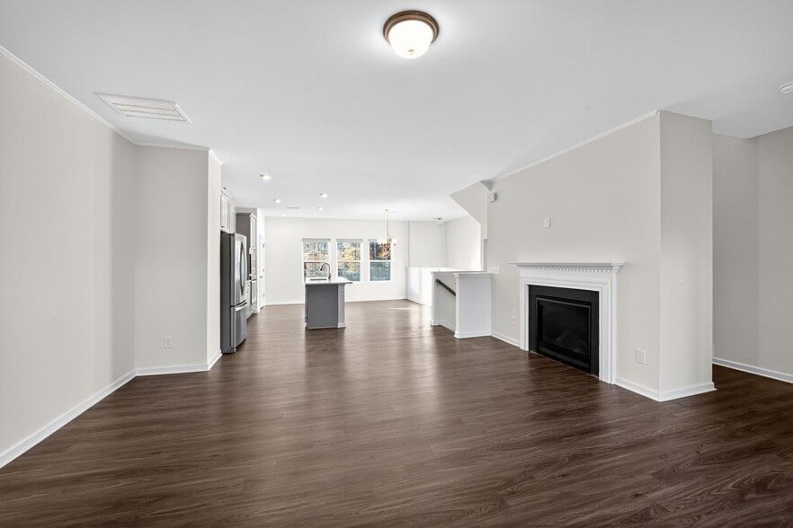 Building Photo - 1223 Brickfield Dr