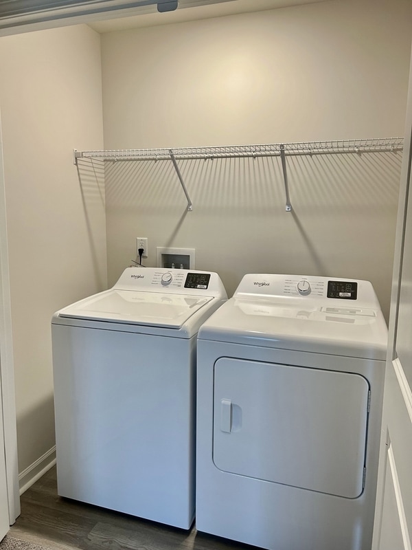 Building Photo - 810 Embark Cir