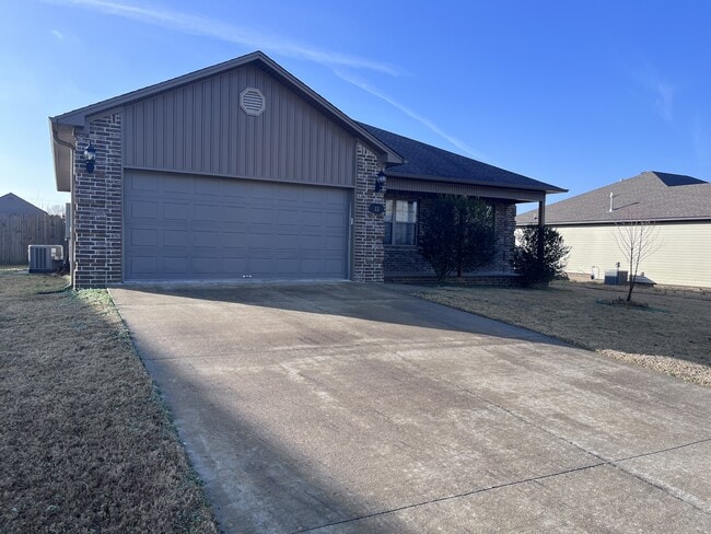 Building Photo - 13 Kelby Ct