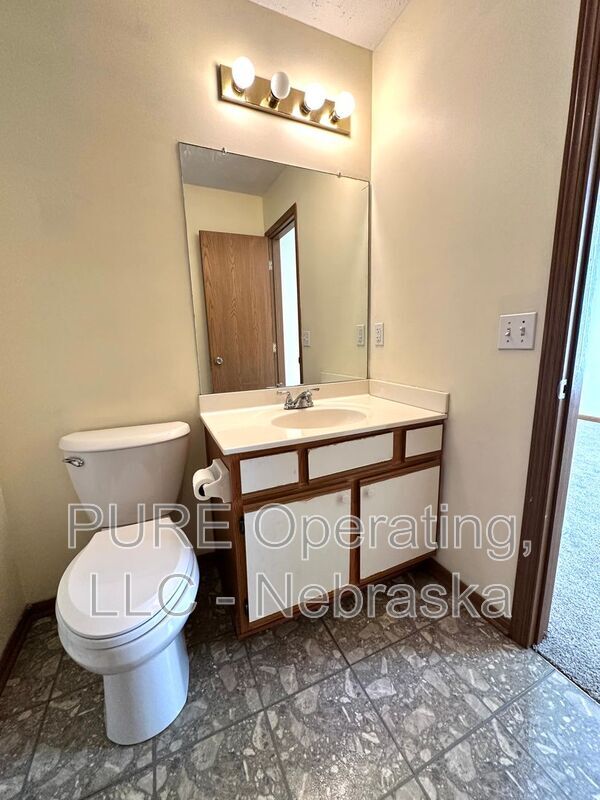 Building Photo - 7879 Bauman Ave