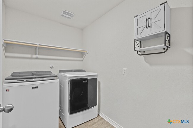 Building Photo - 109 Half Moon Ct