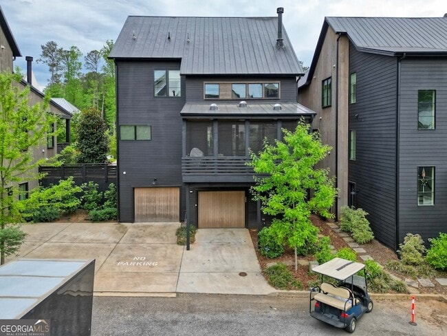 Building Photo - 300 Mado Ln