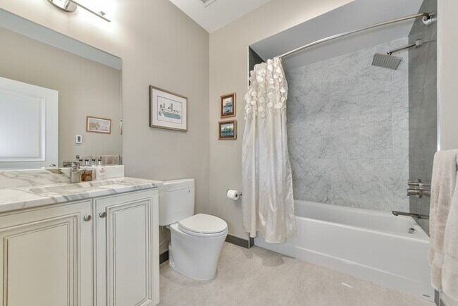 Building Photo - 9 Appleton St