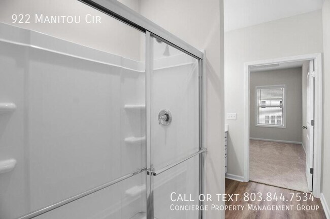 Building Photo - 922 Manitou Cir