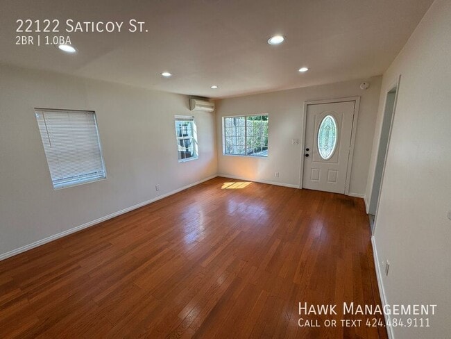 Building Photo - 22122 Saticoy St