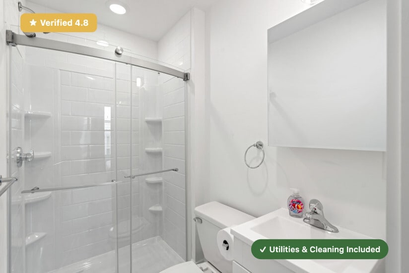 Building Photo - Furnished private bedroom with private ensuite bath