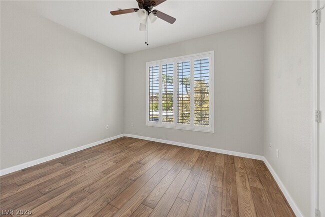 Building Photo - 7127 S Durango Dr