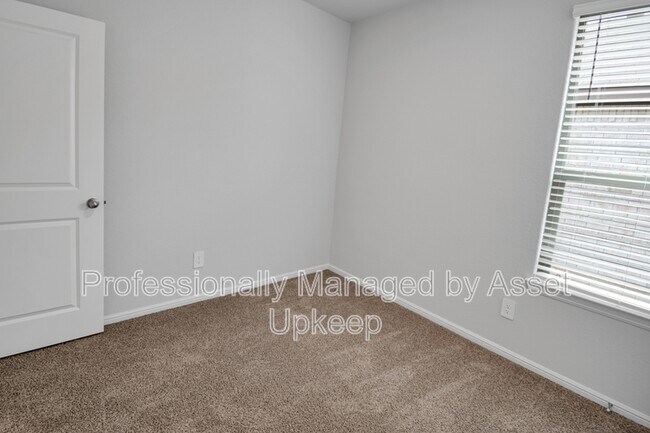 Building Photo - 5504 Gold Pond Dr