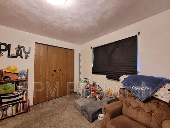 Building Photo - 408 Timber Dr