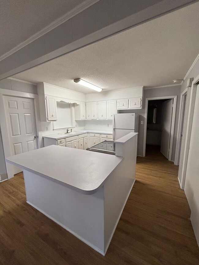 Building Photo - Cozy Kernersville 3BD Home with Modern Comforts – Available Now!