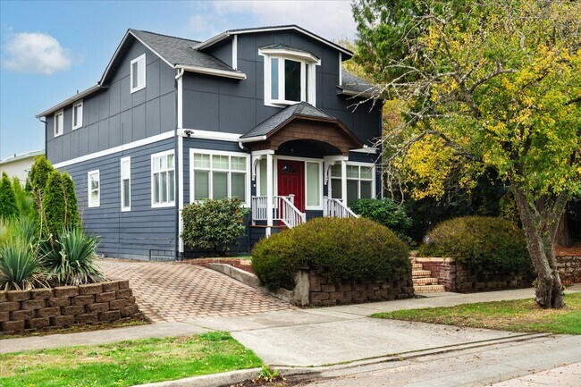 Primary Photo - 8633 Wabash Ave S