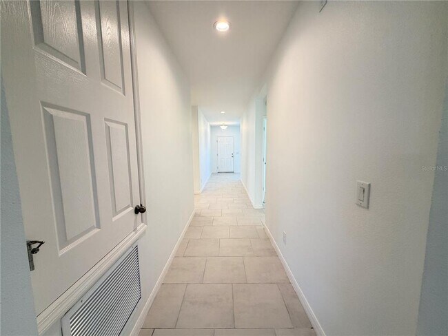 Building Photo - 4629 Bernard Blvd