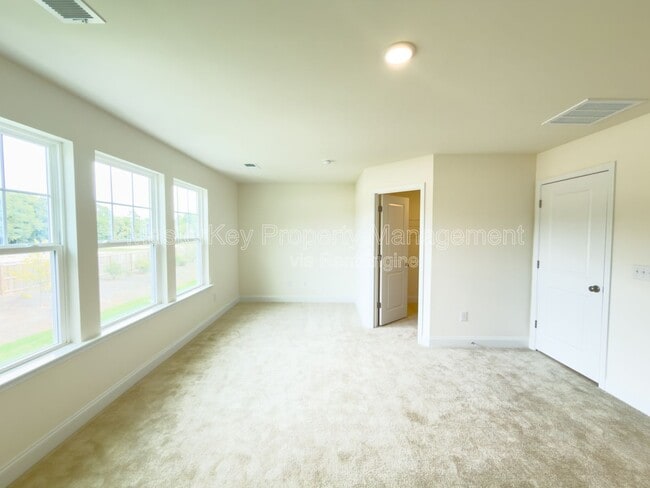 Building Photo - 74 Bloodroot St