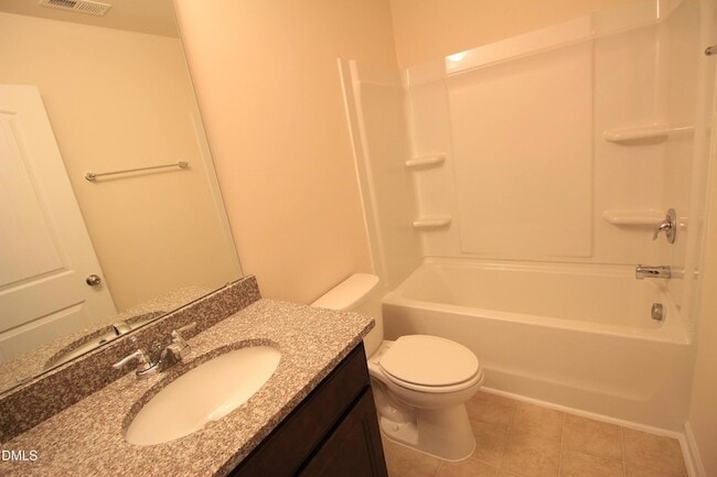 Building Photo - 1212 Nightshade Dr