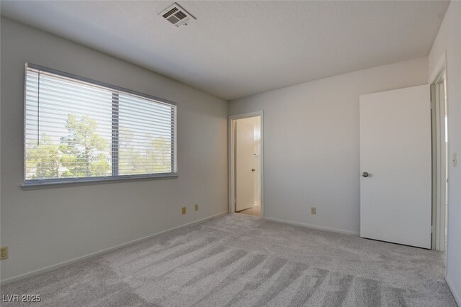 Building Photo - 8216 Carmen Blvd