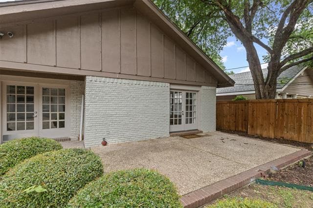 Building Photo - 1836 Hillcrest St
