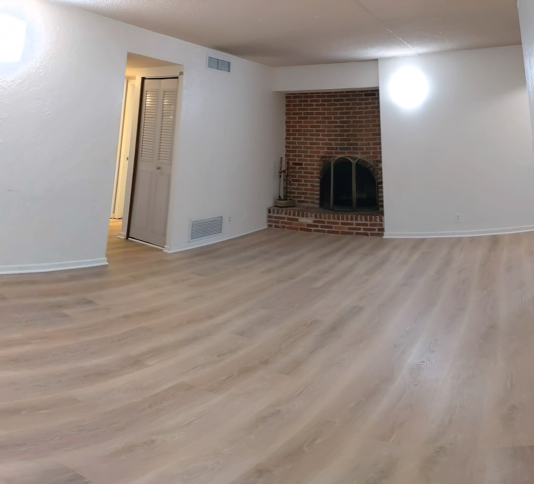 LivingArea - 805 29th St