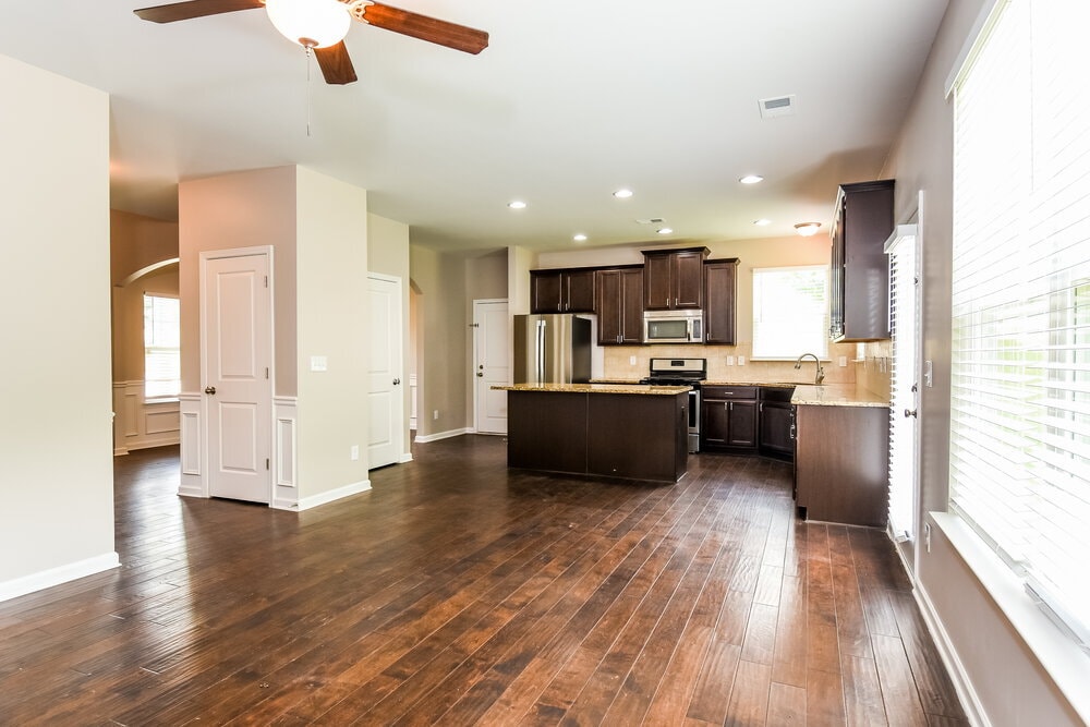 Building Photo - 4025 Tarnwood Pl