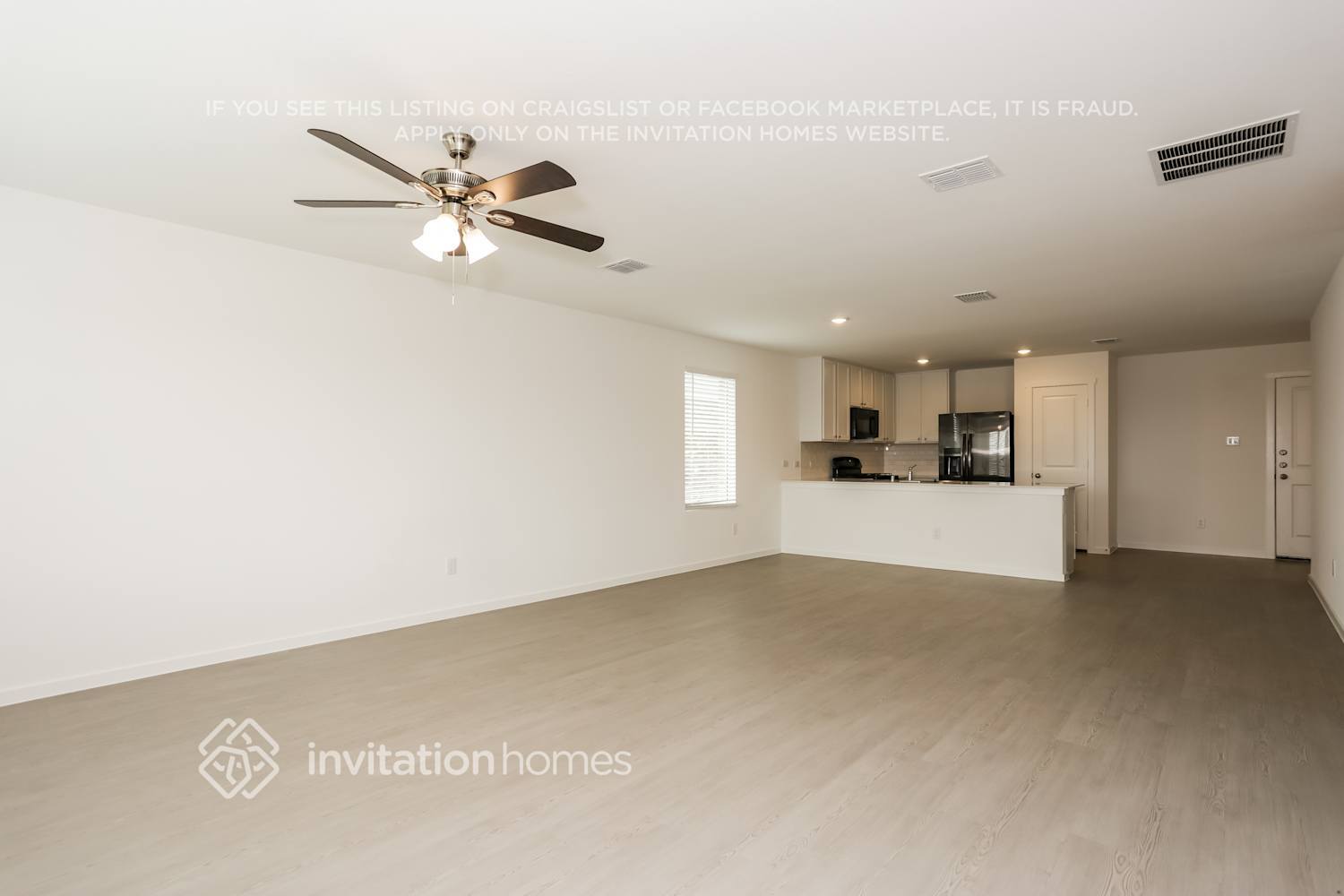 Building Photo - 905 Carrick Dr