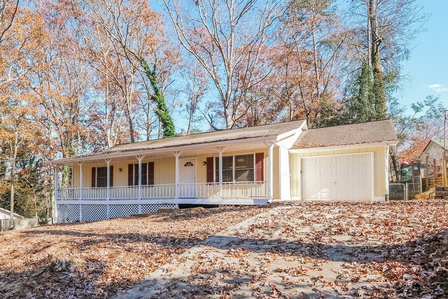 Building Photo - 2915 Winchester Dr