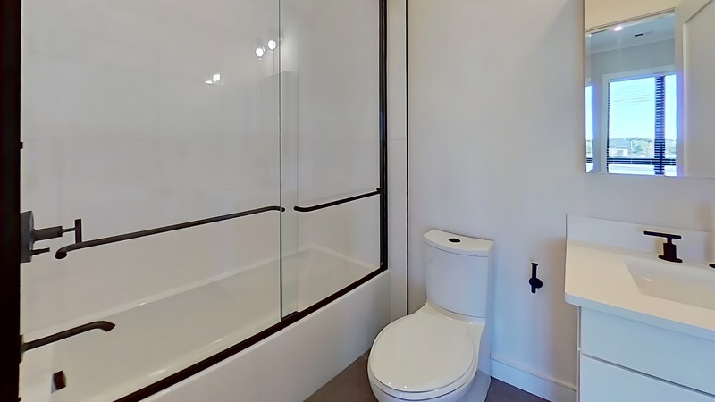 Building Photo - 38 Gardner St