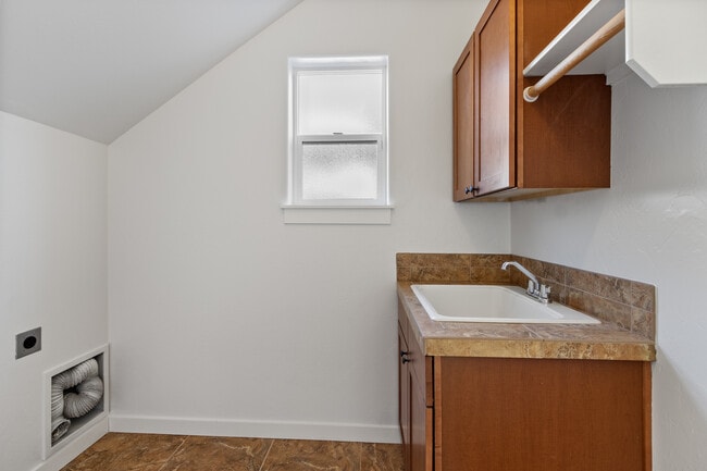 Building Photo - 10102 W Brownstone Dr