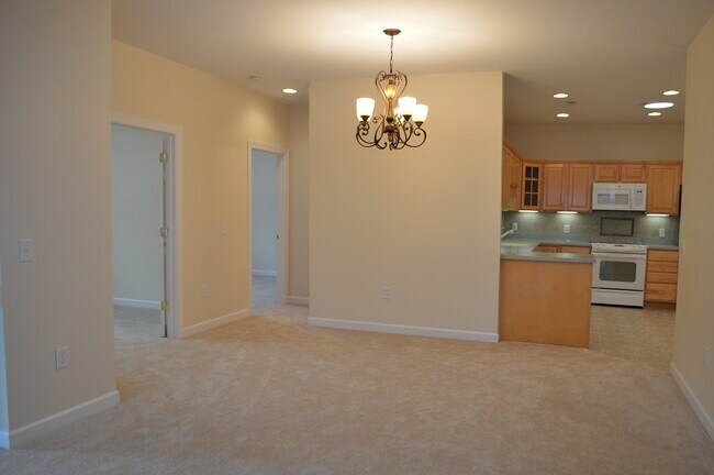 Building Photo - 210 Baines Ct