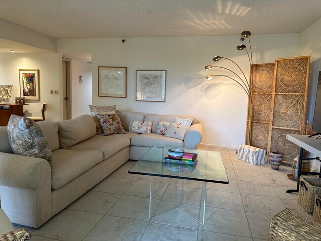 Building Photo - 4600 S Ocean Blvd