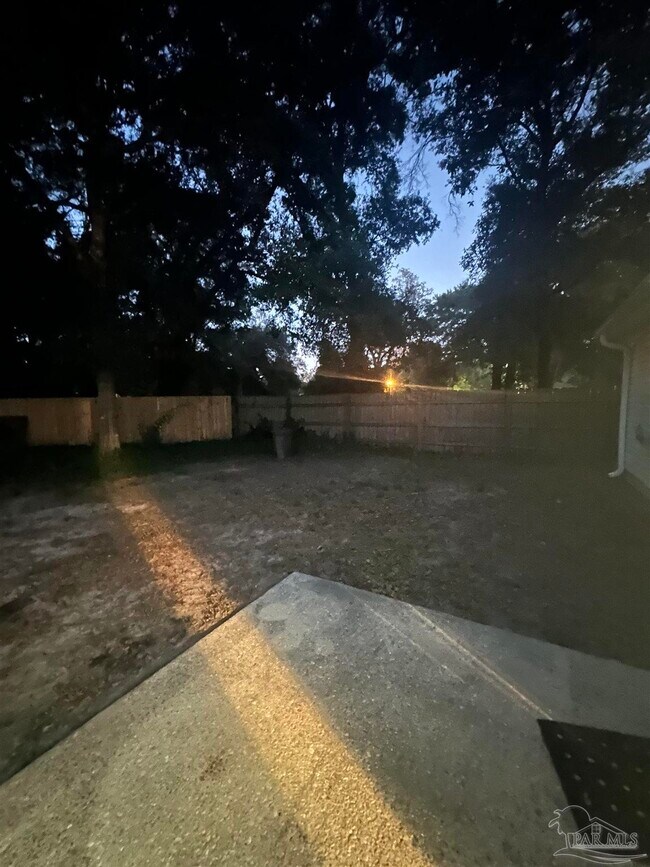 Building Photo - 808 Wickwood Cir