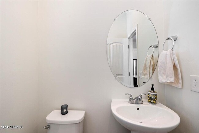 Building Photo - 710 E Boca Raton Rd