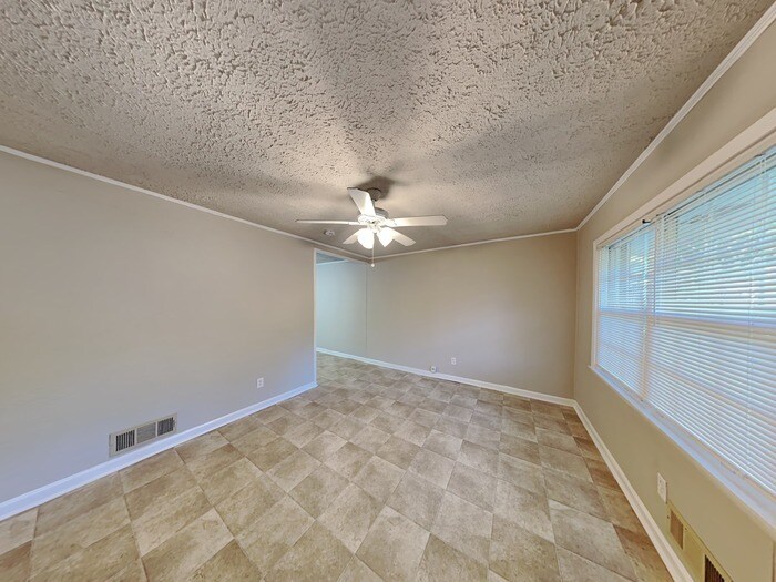 Building Photo - 8050 Attleboro Dr