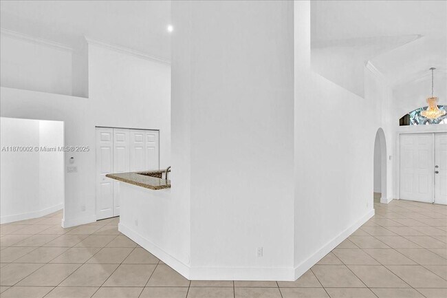 Building Photo - 5650 NW 40th Terrace