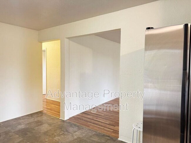 Building Photo - 2315 NW Circle Blvd