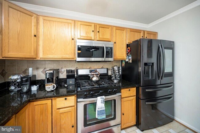 Building Photo - 30 Aurelie Dr