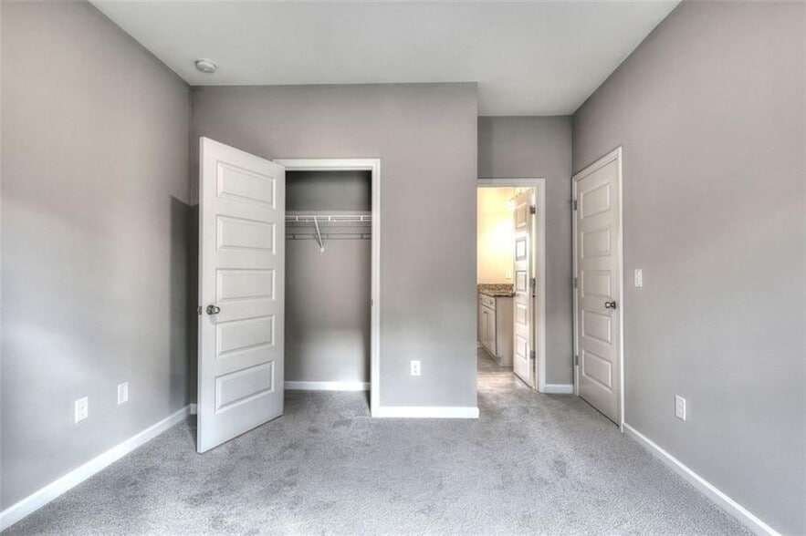 Building Photo - 106 Belmont Ln