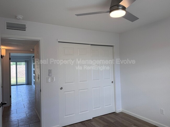 Building Photo - 4428 E Joan De Arc Ave